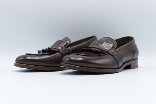 Shop Handmade Italian Leather Women's Fringe Loafer in Brown or browse our range of hand-made Italian heels, sandals, and sneakers for men and women in leather or suede. We deliver to the USA and Canada & offer multiple payment plans as well as accept multiple safe & secure payment methods. 