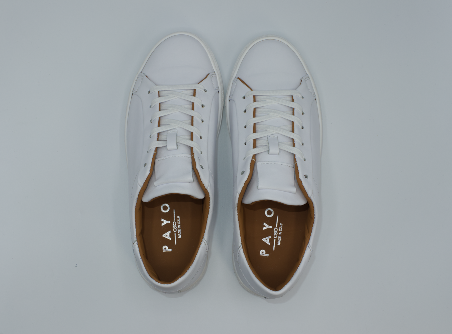 Shop Handmade Italian Leather Sneaker in Blanco or browse our range of hand-made Italian sneakers for men in leather or suede. We deliver to the USA and Canada & offer multiple payment plans as well as accept multiple safe & secure payment methods. Coraf01